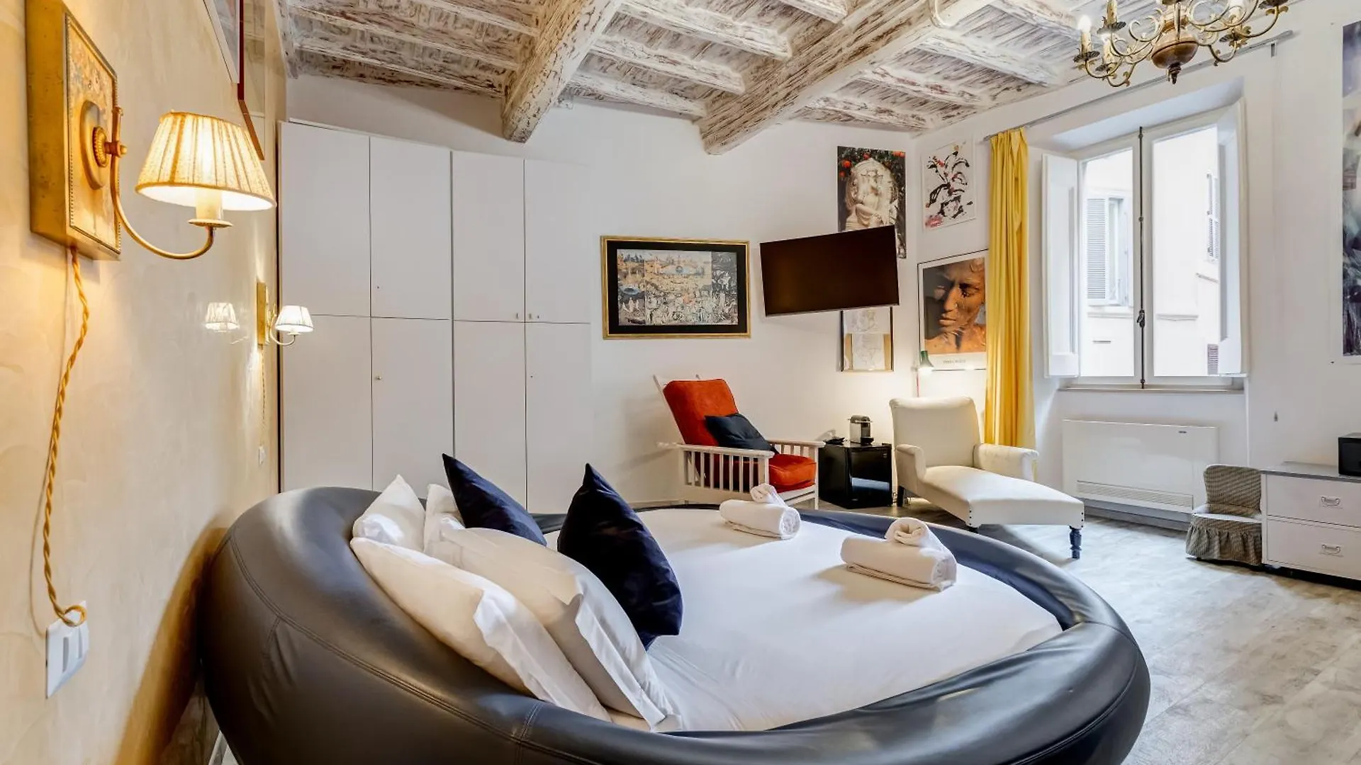 *** Guest house Trevi Art Suite Rome Italy